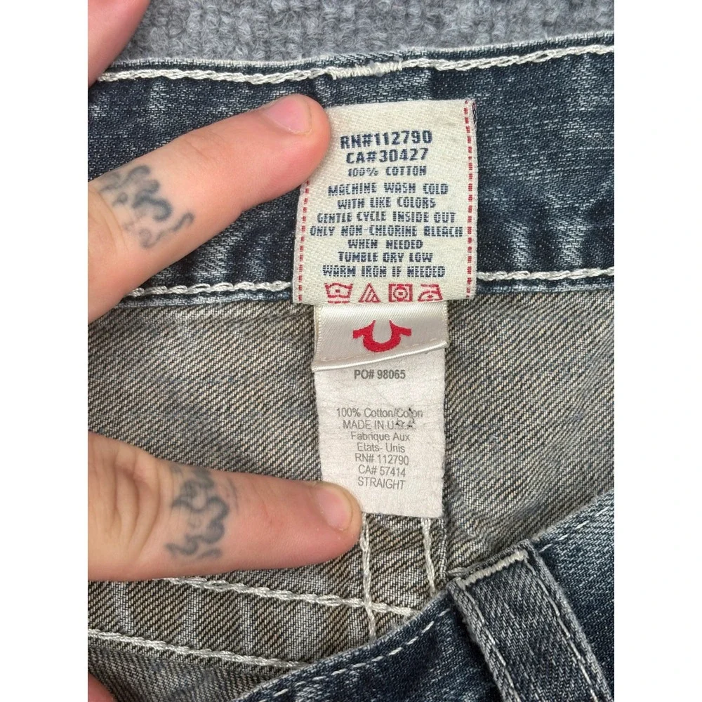 True Religion Straight Leg Distressed Blue Jeans Mens‎ 34 Made in USA Y2K Denim